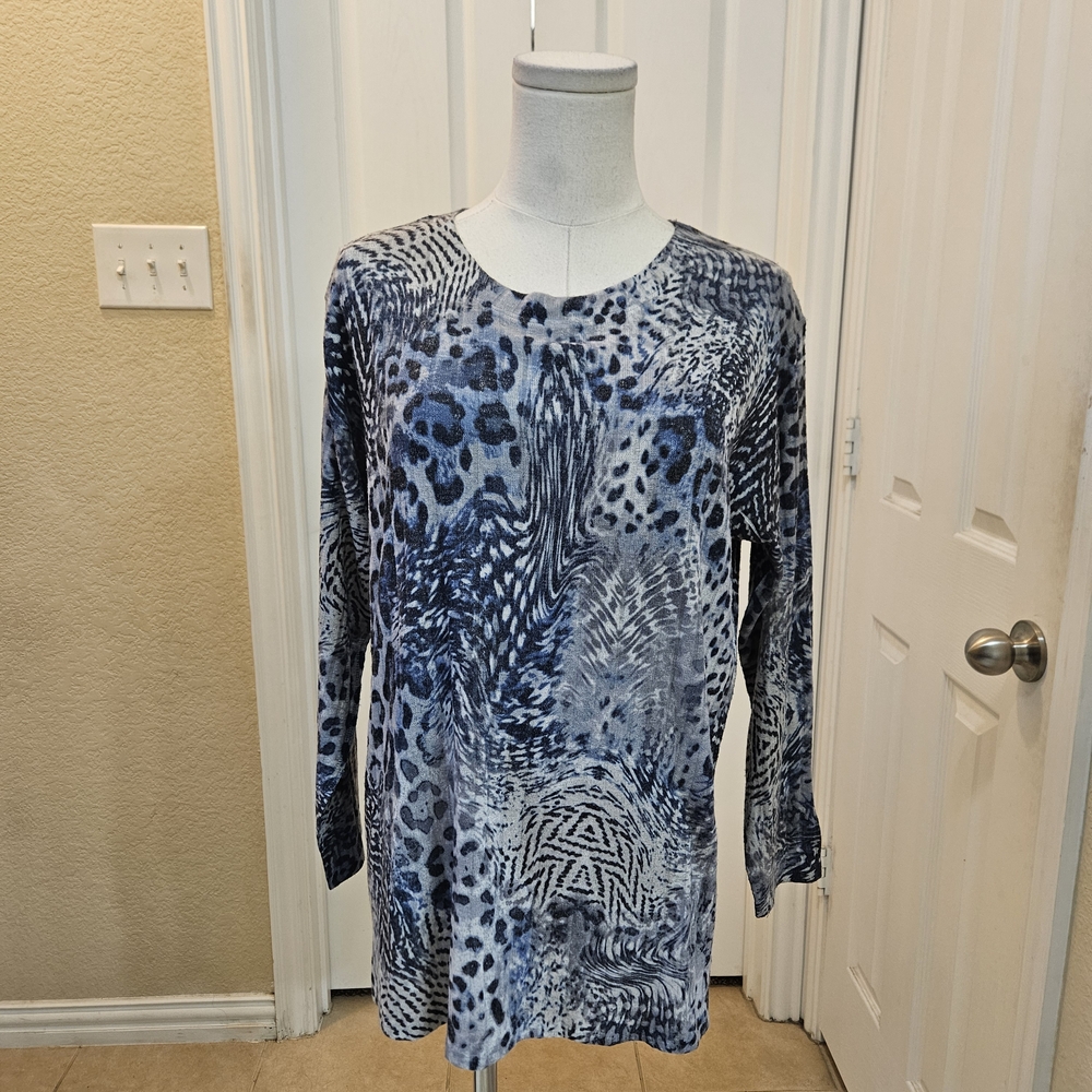 Nally & Millie Blue Mixed Animal Print Knit Top – Size L/XL NWT - Picture 3 of 13